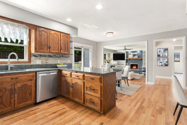 6076 Angel Lane, Lisle, IL 60532