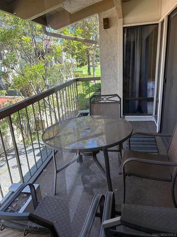 12575 Oaks North Dr 219, San Diego, CA 92128