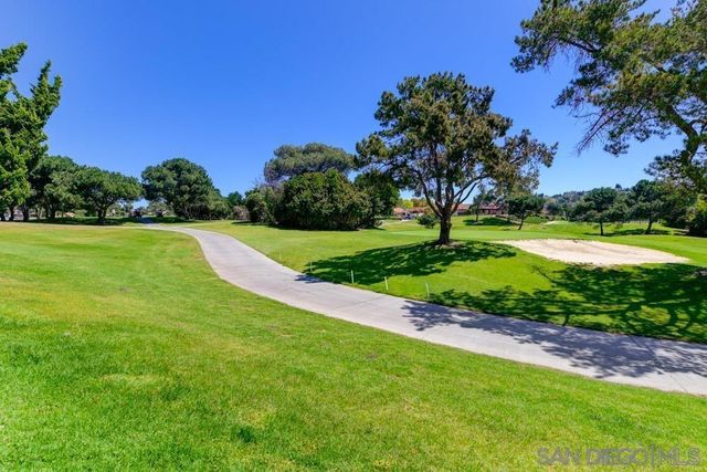 12575 Oaks North Dr 219, San Diego, CA 92128