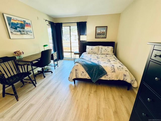 12575 Oaks North Dr 219, San Diego, CA 92128