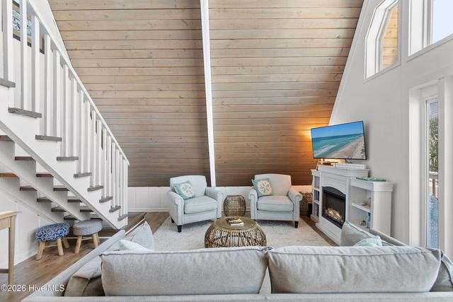 202 E Second Street, Ocean Isle Beach, NC 28469
