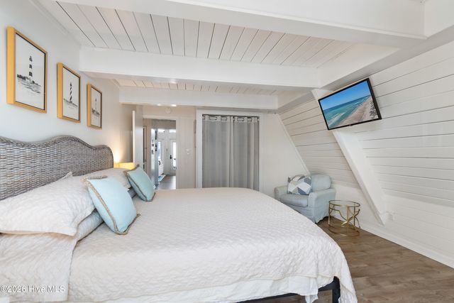 202 E Second Street, Ocean Isle Beach, NC 28469