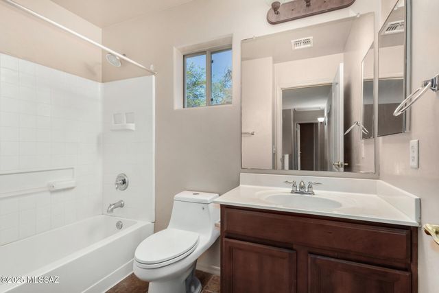 39371 S Cinch Strap Place, Tucson, AZ 85739