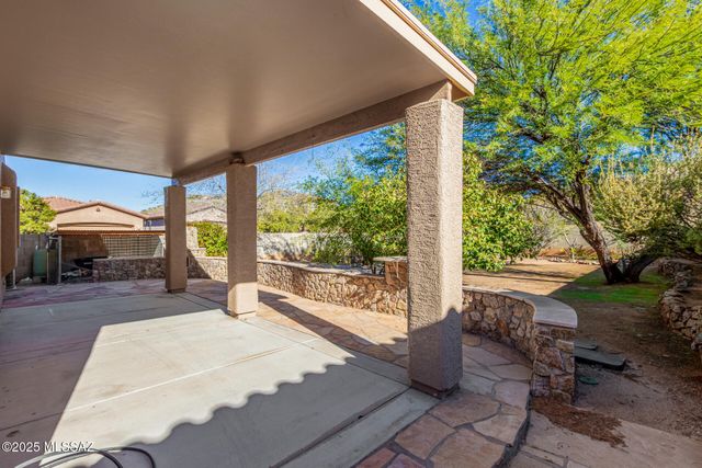 39371 S Cinch Strap Place, Tucson, AZ 85739