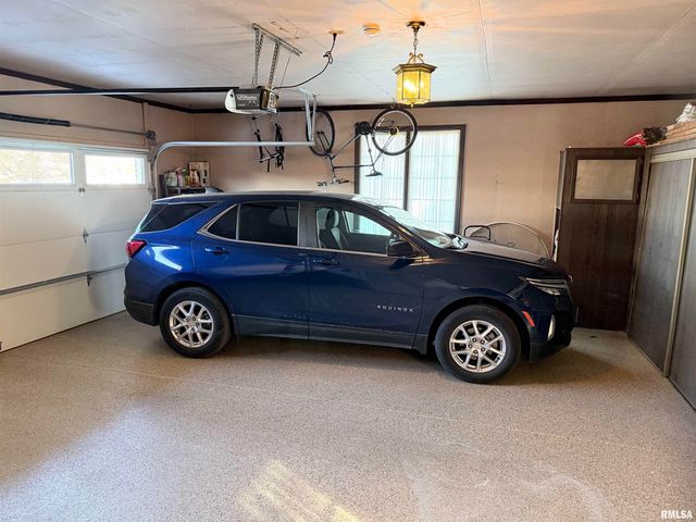 108 E COVENTRY Lane, Peoria, IL 61614