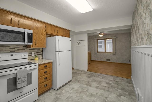 1669 Clarence Street, Saint Paul, MN 55106