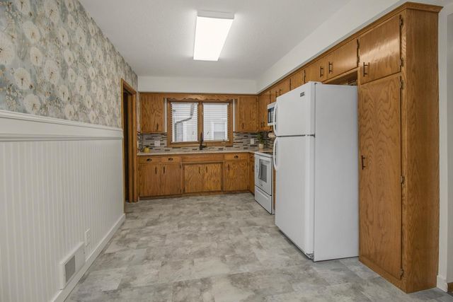 1669 Clarence Street, Saint Paul, MN 55106