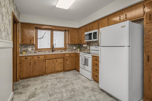 1669 Clarence Street, Saint Paul, MN 55106