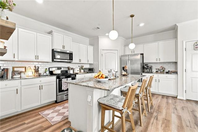 5748 Screech Owl Drive, Flowery Branch, GA 30542