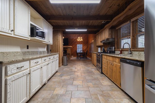131 Ralph Hickey Rd Road, Chatsworth, GA 30705