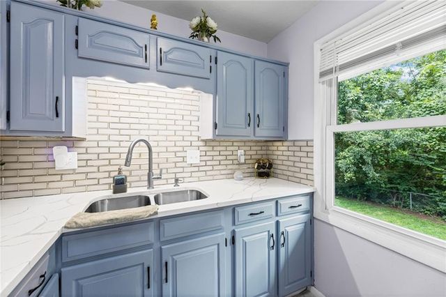 7612 E 51st Terrace, Kansas City, MO 64129