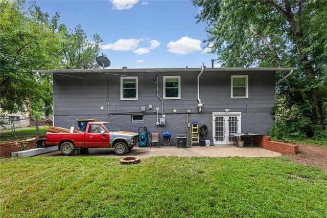 7612 E 51st Terrace, Kansas City, MO 64129