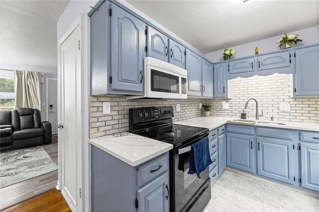 7612 E 51st Terrace, Kansas City, MO 64129