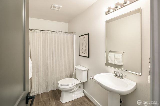 2450 Ferndale Place NE, Renton, WA 98056