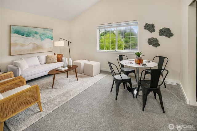 2450 Ferndale Place NE, Renton, WA 98056
