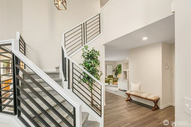 2450 Ferndale Place NE, Renton, WA 98056