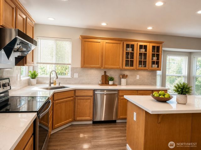 2450 Ferndale Place NE, Renton, WA 98056