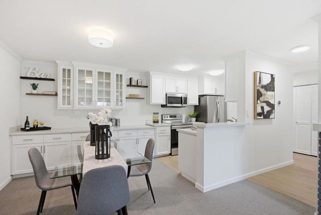226 W Edith Avenue 33, Los Altos, CA 94022