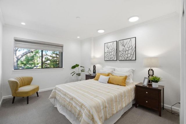 226 W Edith Avenue 33, Los Altos, CA 94022