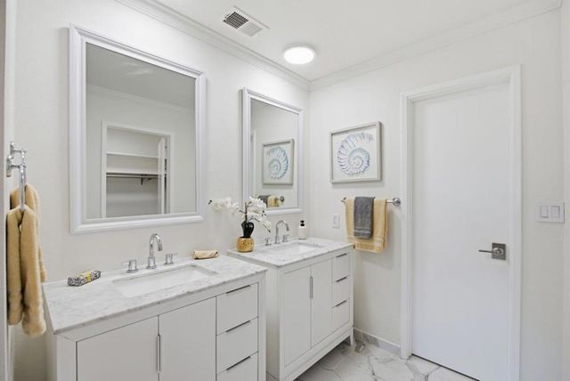 226 W Edith Avenue 33, Los Altos, CA 94022