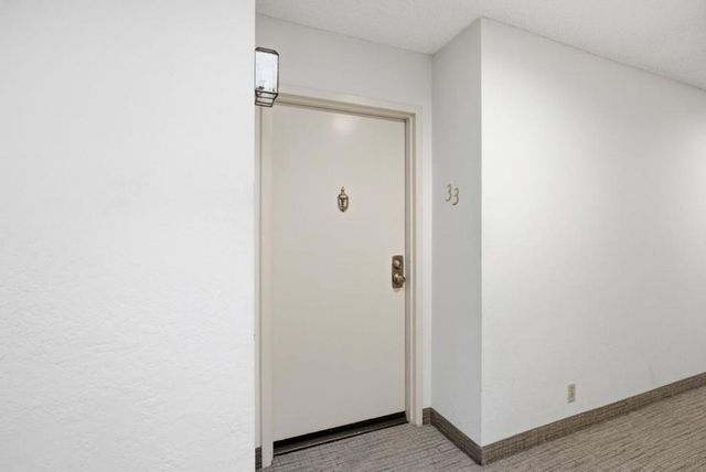 226 W Edith Avenue 33, Los Altos, CA 94022
