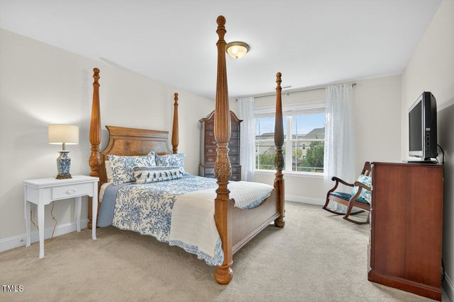 127 Willow View Lane, Apex, NC 27539