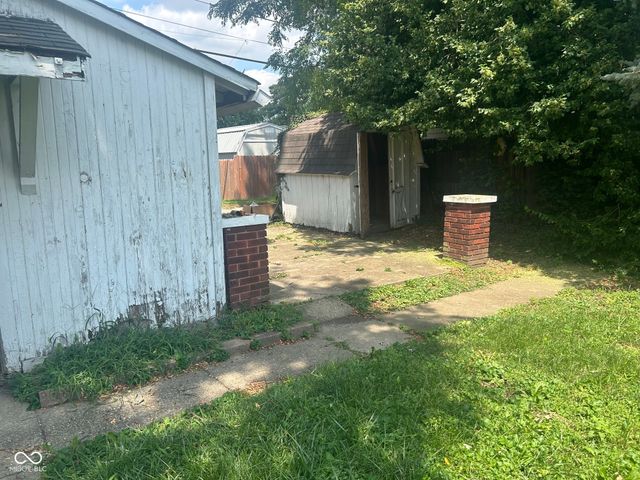 3906 Hoyt Avenue, Indianapolis, IN 46203