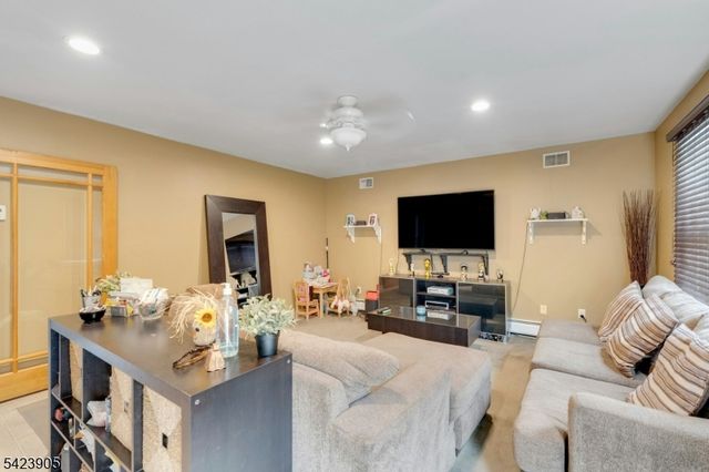 316 N 11Th St, Kenilworth Boro, NJ 07033