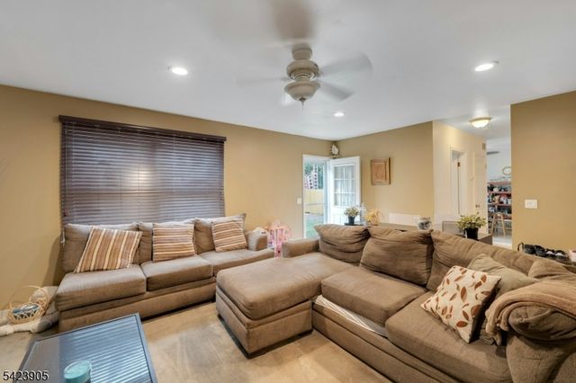 316 N 11Th St, Kenilworth Boro, NJ 07033