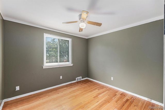 20740 Marter Road, Grosse Pointe Woods, MI 48236