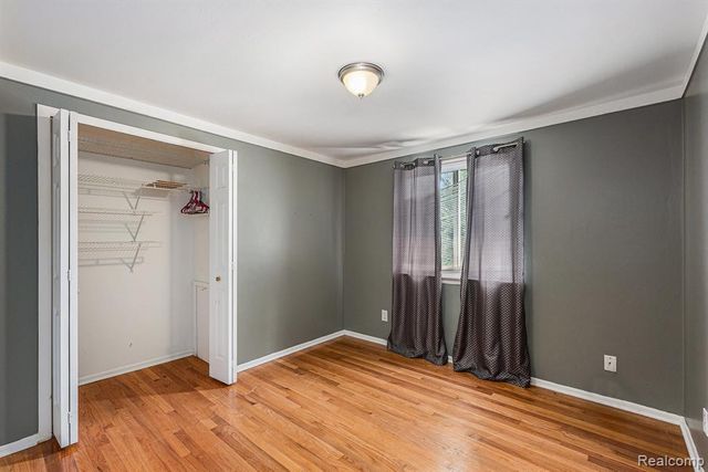 20740 Marter Road, Grosse Pointe Woods, MI 48236