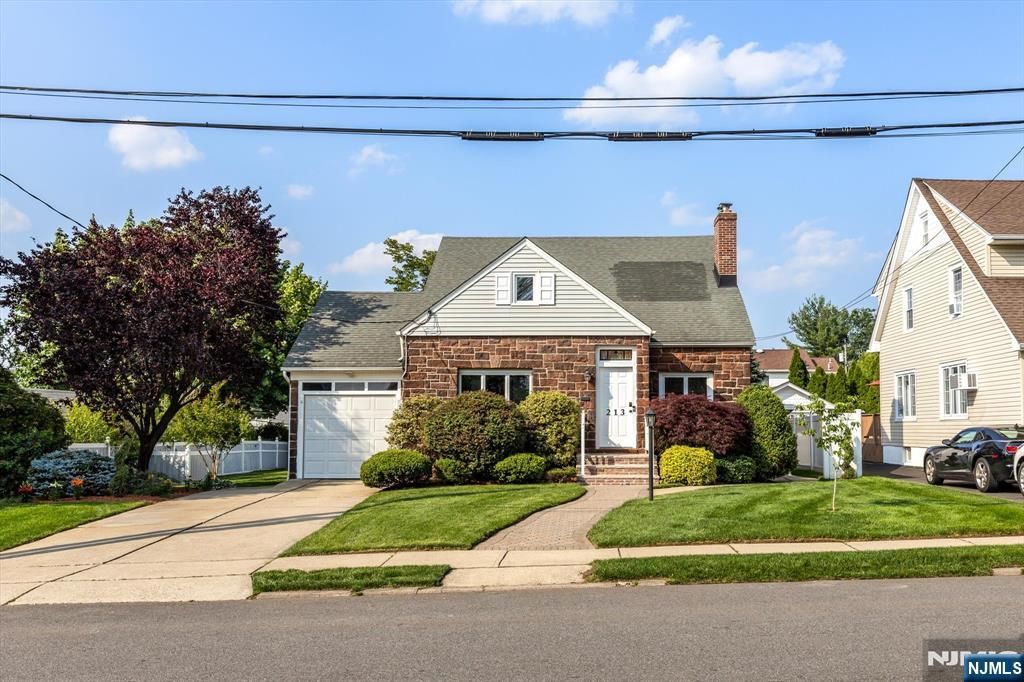 211 Harrison Avenue, Hasbrouck Heights, NJ 07604