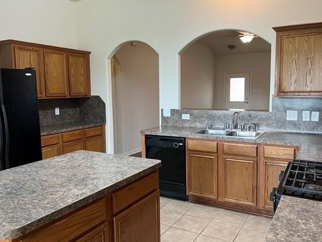 2134 Thorn Berry Creek Lane, Katy, TX 77449