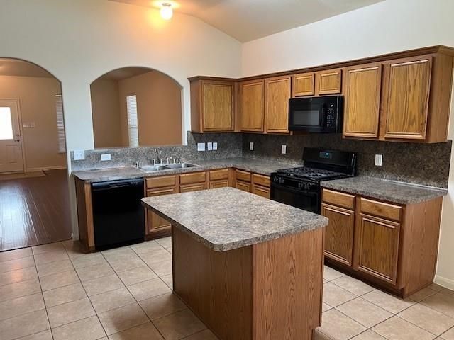 2134 Thorn Berry Creek Lane, Katy, TX 77449