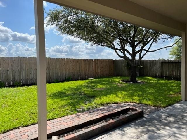 2134 Thorn Berry Creek Lane, Katy, TX 77449