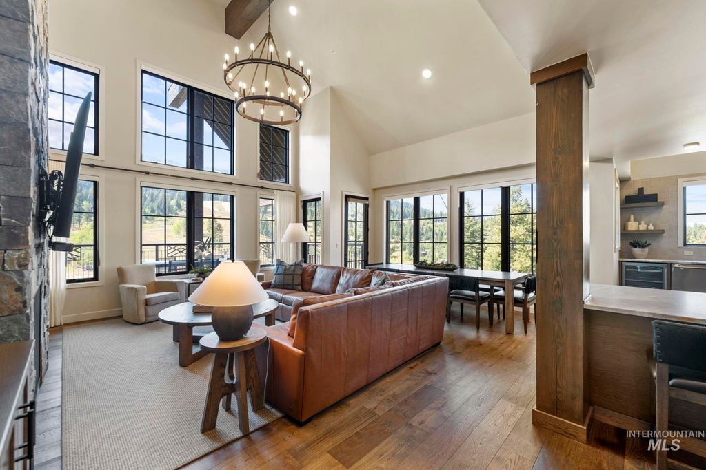 700 Village Dr. 403, Donnelly, ID 83615 photo 8