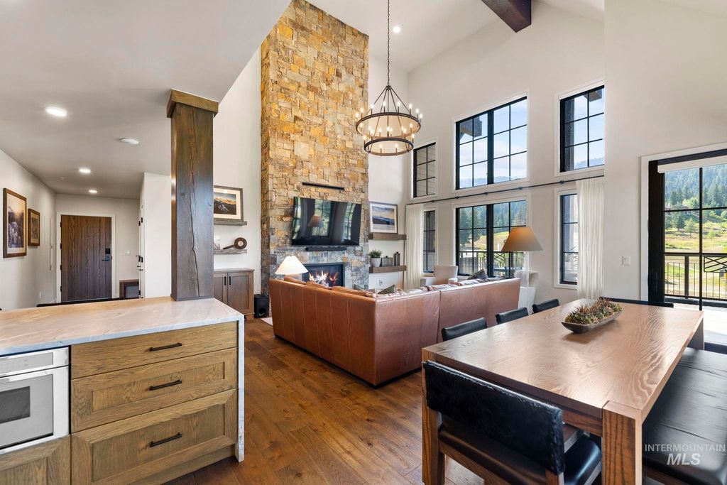 700 Village Dr. 403, Donnelly, ID 83615 photo 9