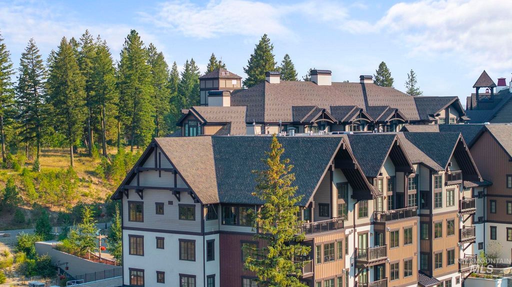 700 Village Dr. 403, Donnelly, ID 83615 photo 5