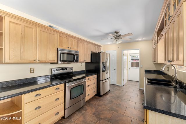 10637 W CARON Drive, Sun City, AZ 85351