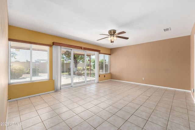 10637 W CARON Drive, Sun City, AZ 85351