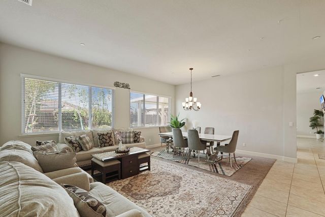 1093 DiMaggio Way, Galt, CA 95632