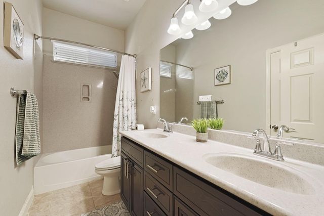 1093 DiMaggio Way, Galt, CA 95632