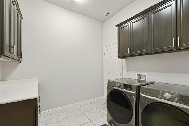 1093 DiMaggio Way, Galt, CA 95632