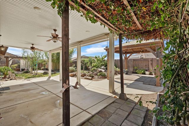 1093 DiMaggio Way, Galt, CA 95632