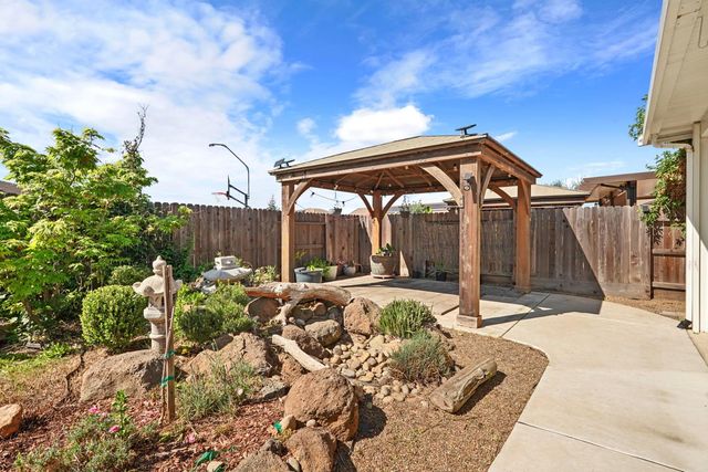 1093 DiMaggio Way, Galt, CA 95632