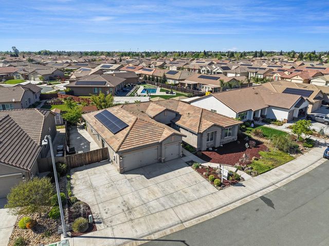 1093 DiMaggio Way, Galt, CA 95632