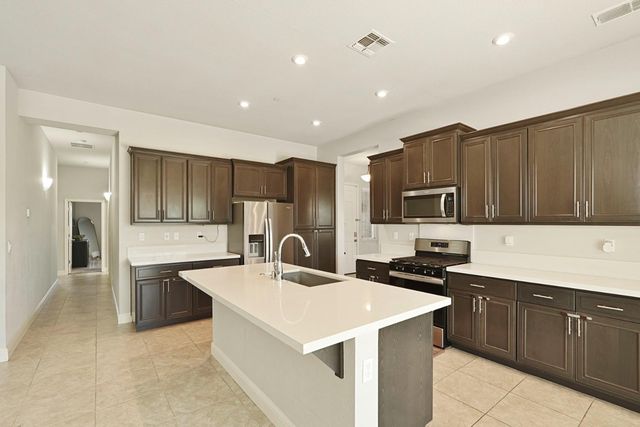 1093 DiMaggio Way, Galt, CA 95632