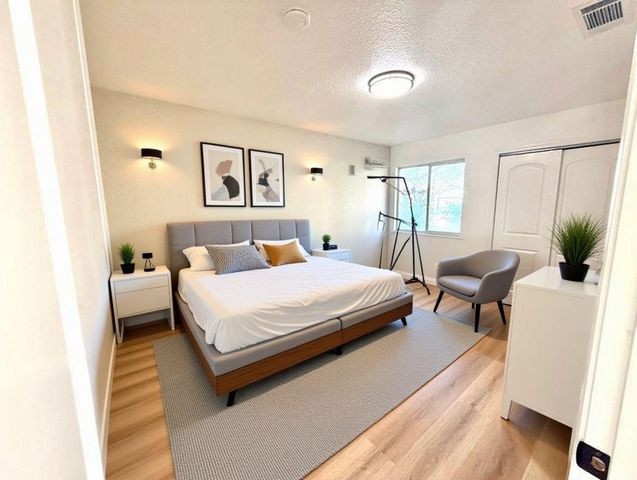 5551 W Acacia Avenue, Fresno, CA 93722