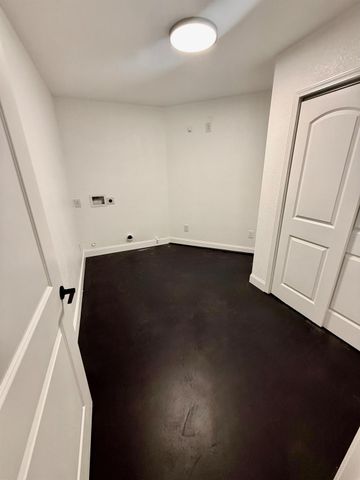 5551 W Acacia Avenue, Fresno, CA 93722