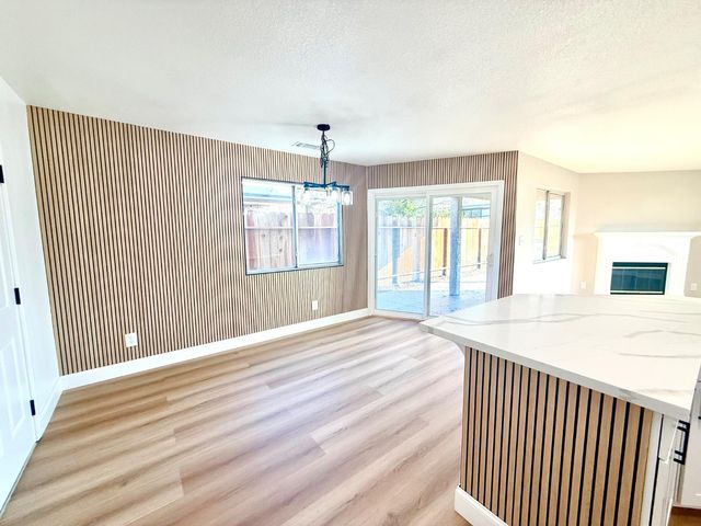 5551 W Acacia Avenue, Fresno, CA 93722